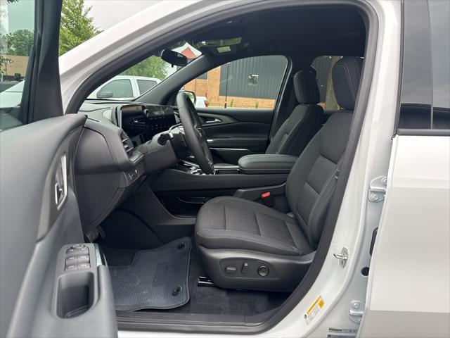 new 2025 Chevrolet Traverse car, priced at $41,437