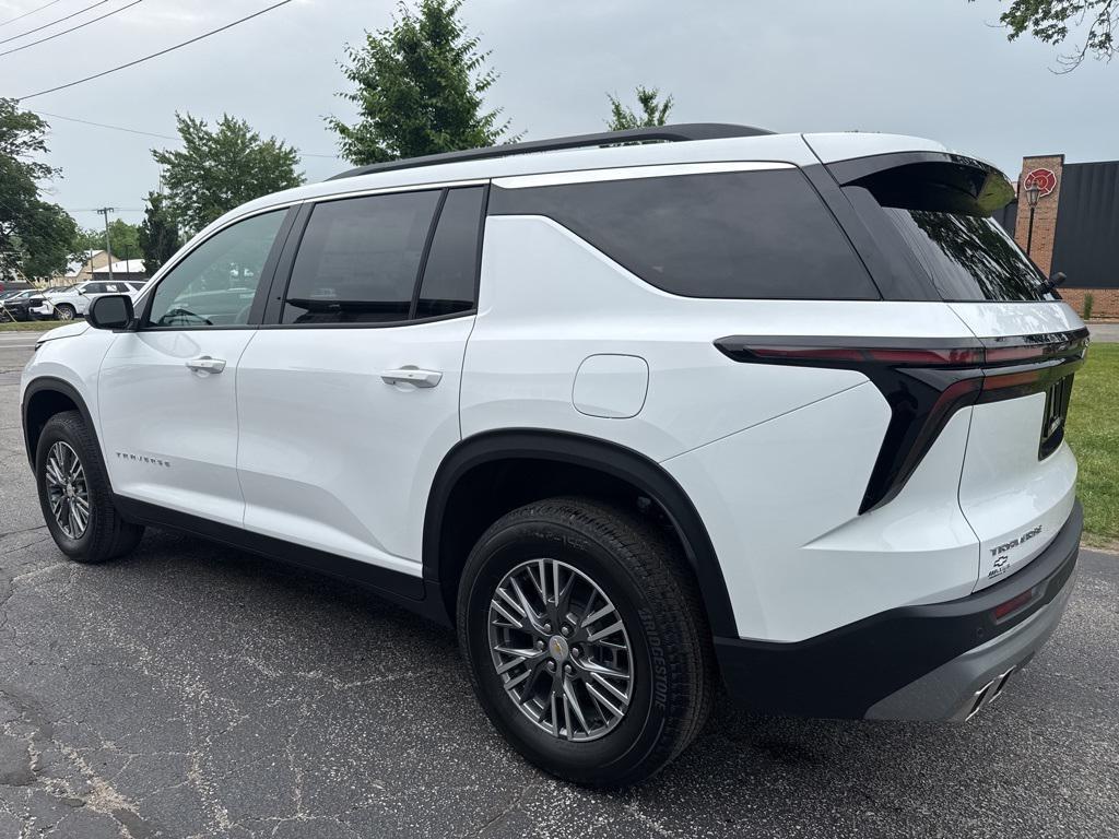 new 2025 Chevrolet Traverse car, priced at $41,437