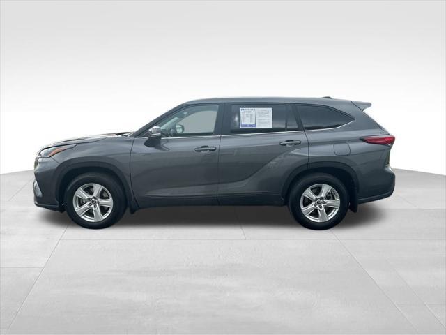 used 2023 Toyota Highlander car, priced at $33,331