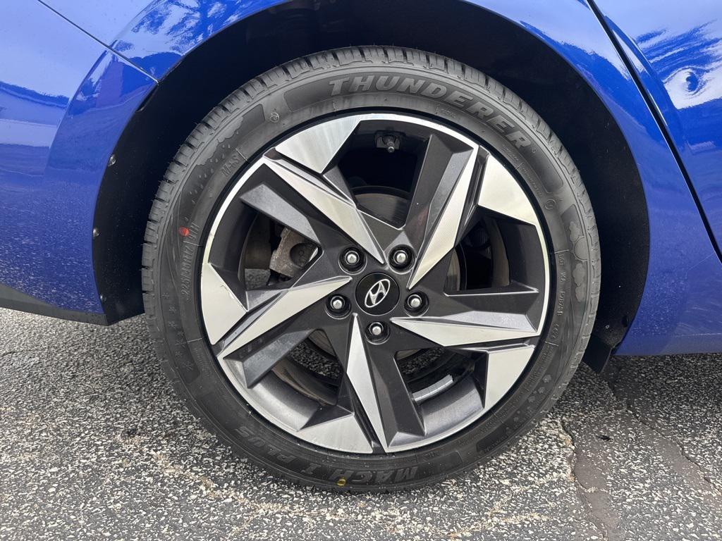 used 2022 Hyundai Elantra car, priced at $19,756