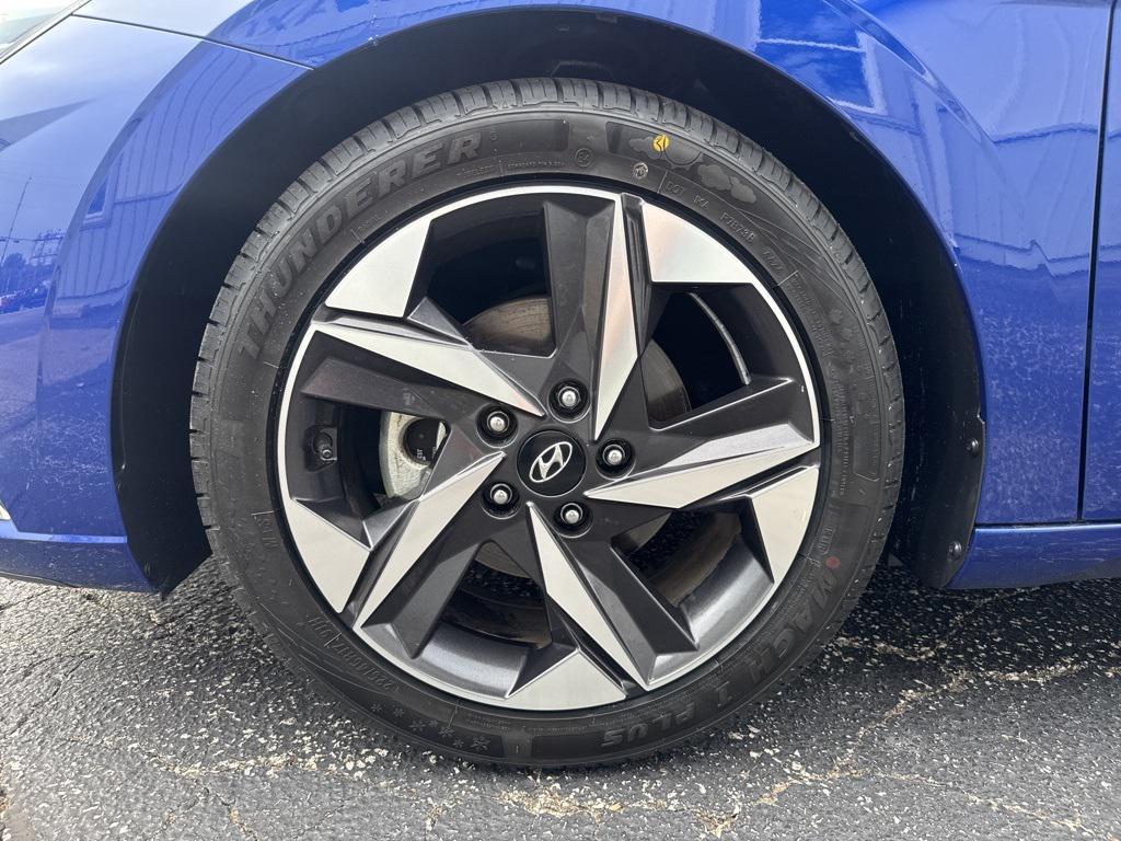 used 2022 Hyundai Elantra car, priced at $19,756