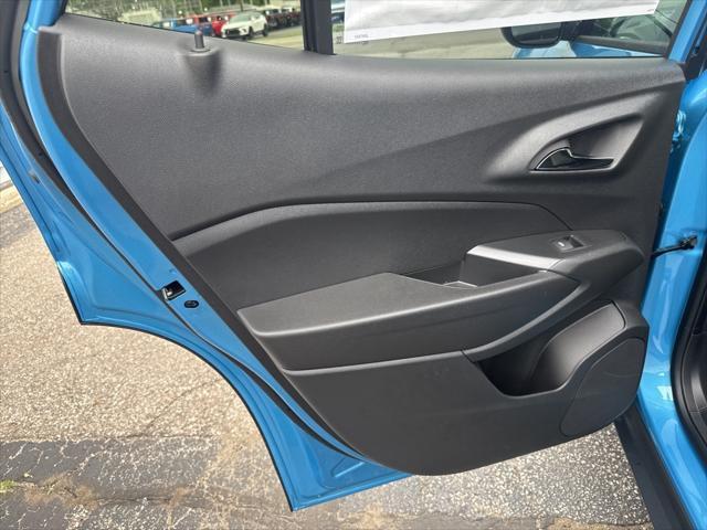 new 2025 Chevrolet Trax car, priced at $26,540