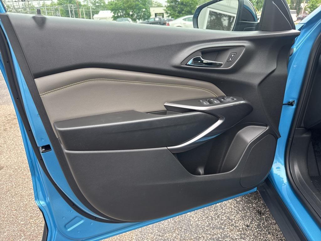 new 2025 Chevrolet Trax car, priced at $26,540