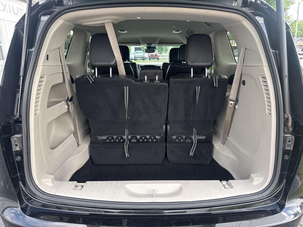 used 2023 Chrysler Pacifica car, priced at $23,198