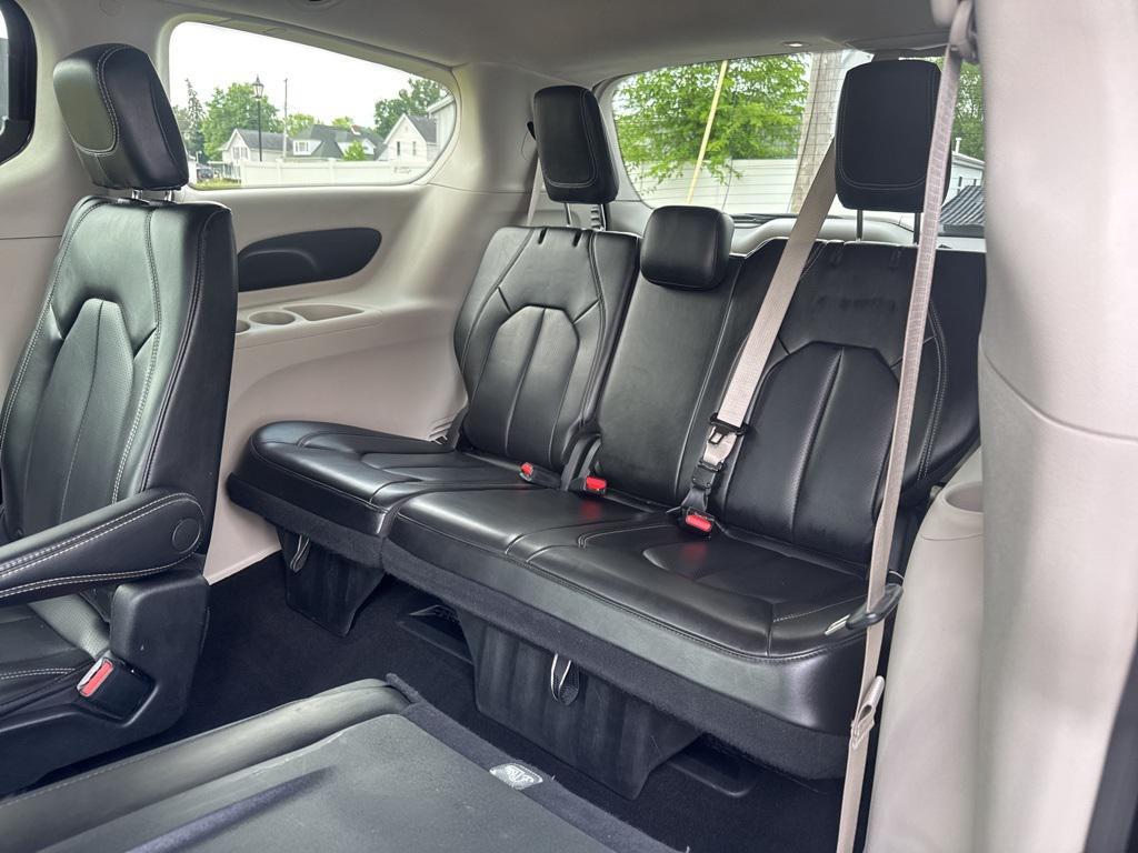used 2023 Chrysler Pacifica car, priced at $23,198
