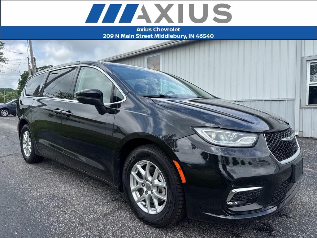 used 2023 Chrysler Pacifica car, priced at $23,198