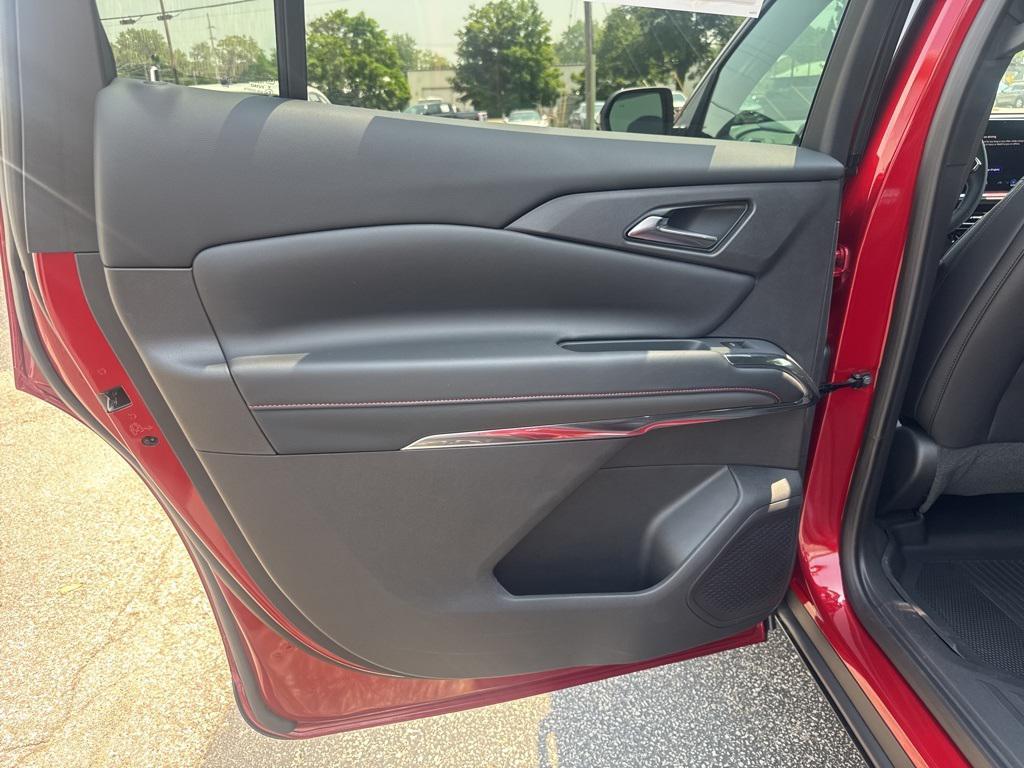 new 2025 Chevrolet Traverse car, priced at $50,830