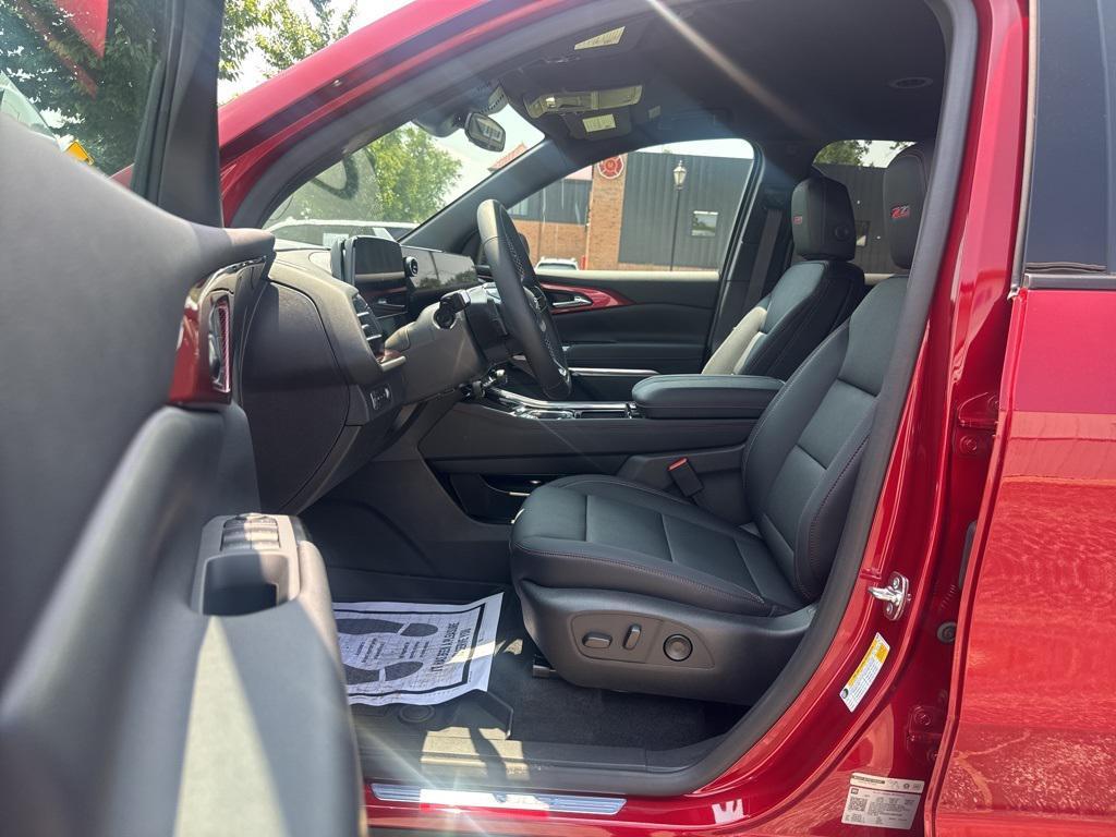 new 2025 Chevrolet Traverse car, priced at $50,830