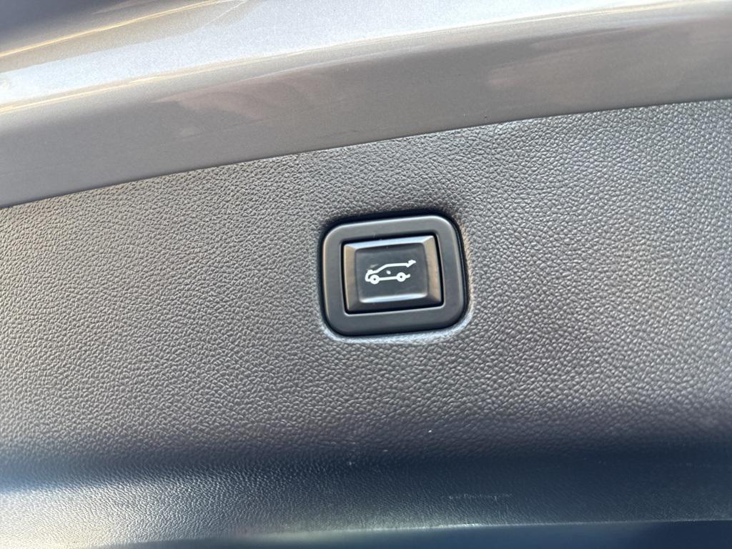 used 2021 Chevrolet Blazer car, priced at $22,721