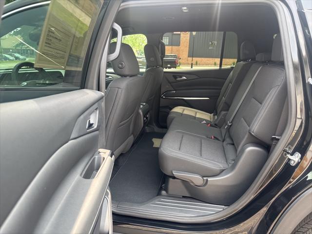 used 2024 Chevrolet Traverse car, priced at $39,861