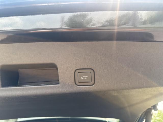 used 2024 Chevrolet Traverse car, priced at $39,861