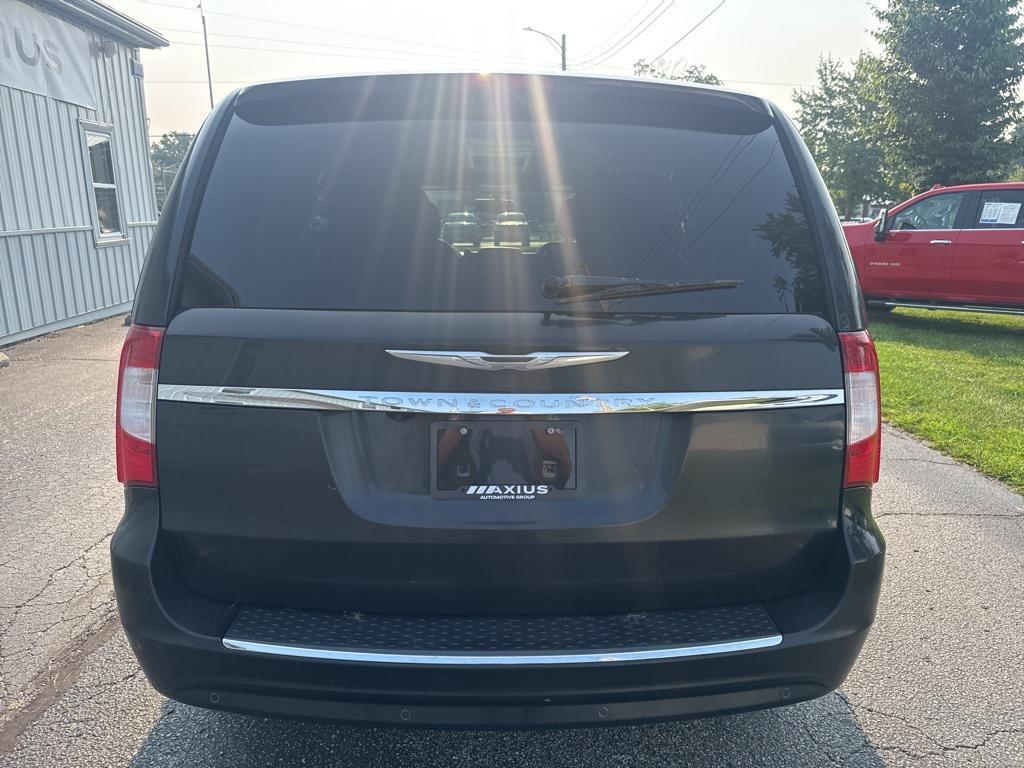 used 2016 Chrysler Town & Country car, priced at $12,294