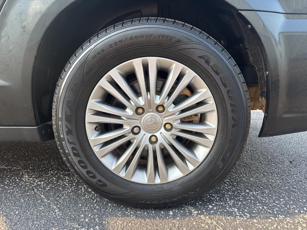 used 2016 Chrysler Town & Country car, priced at $12,294