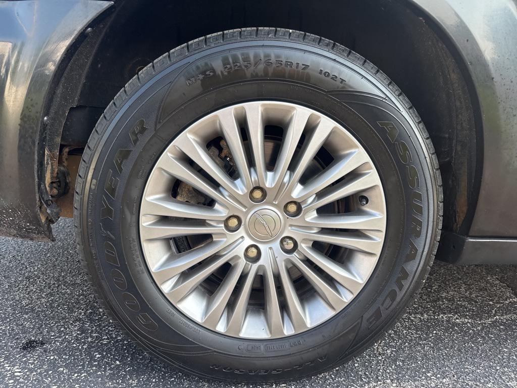 used 2016 Chrysler Town & Country car, priced at $12,294