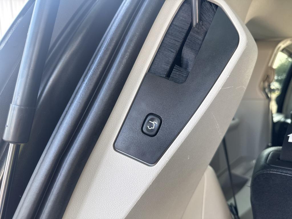 used 2016 Chrysler Town & Country car, priced at $12,294