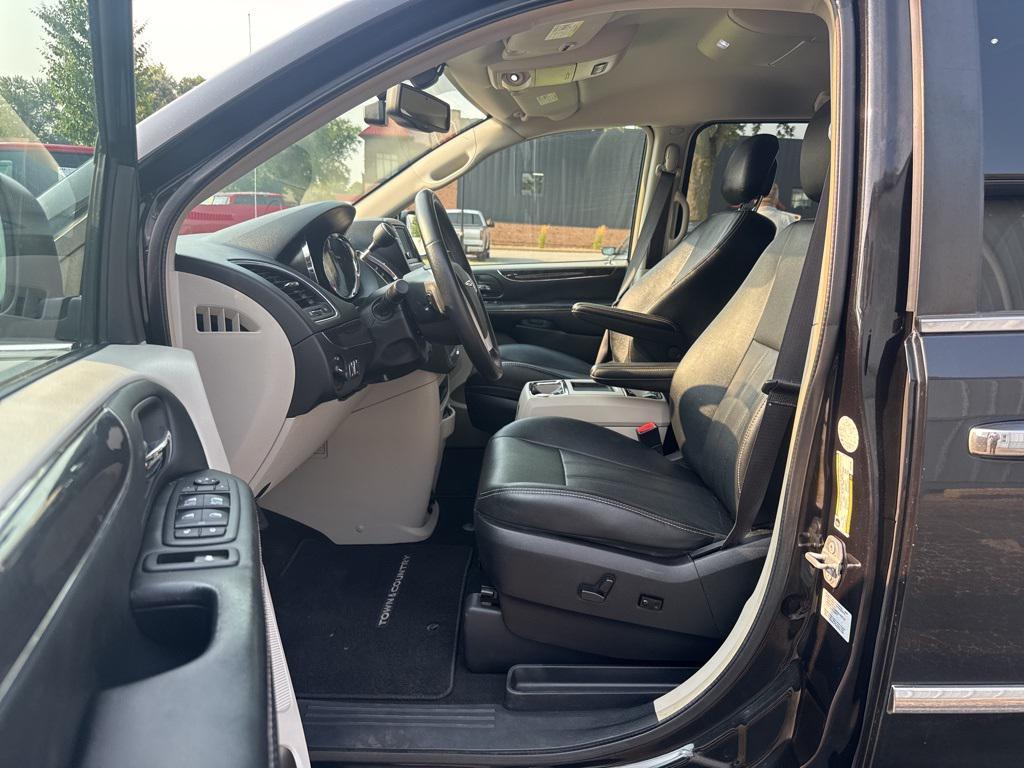 used 2016 Chrysler Town & Country car, priced at $12,294