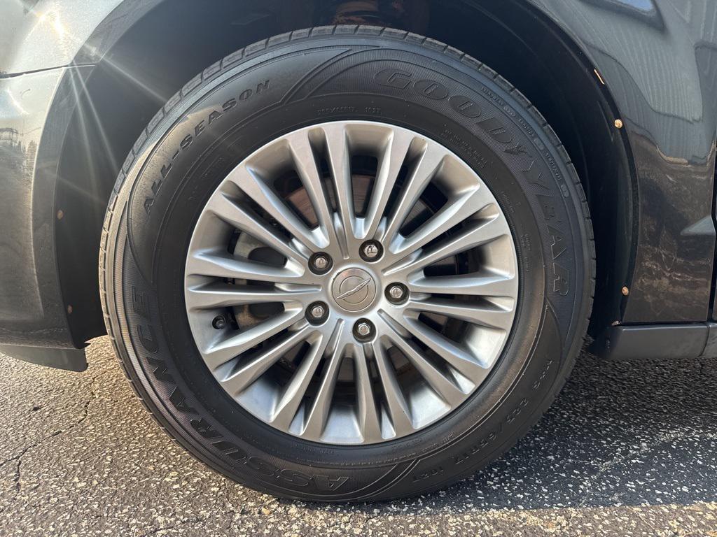 used 2016 Chrysler Town & Country car, priced at $12,294