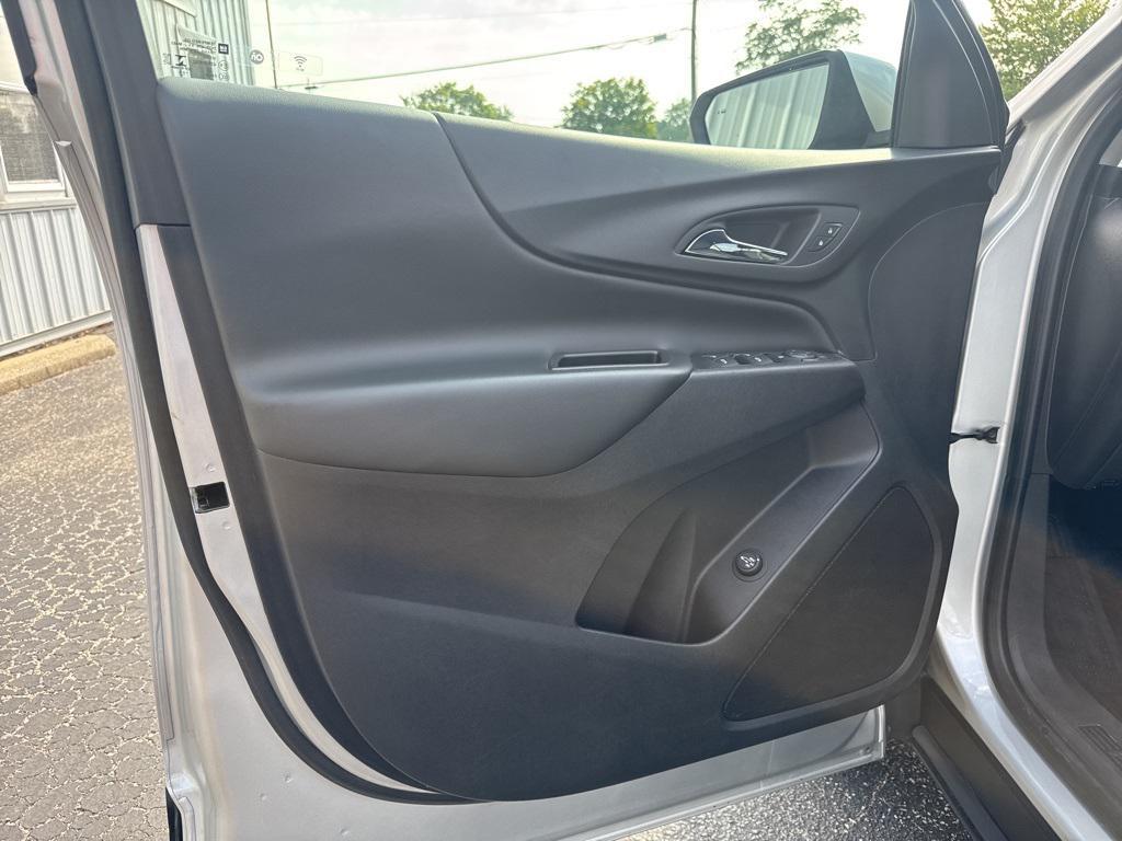 used 2022 Chevrolet Equinox car, priced at $19,996