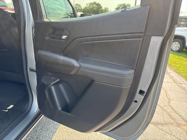 new 2025 Chevrolet Colorado car, priced at $40,390
