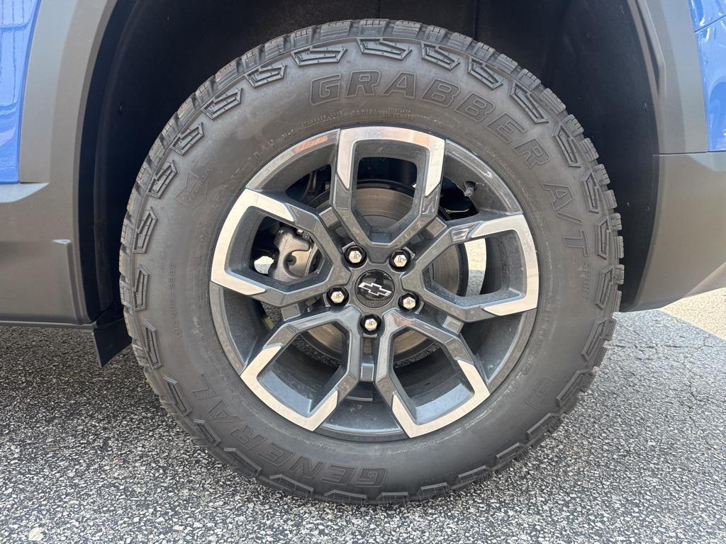 new 2026 Chevrolet Equinox car, priced at $36,968
