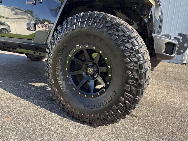 used 2020 Jeep Wrangler Unlimited car, priced at $32,499
