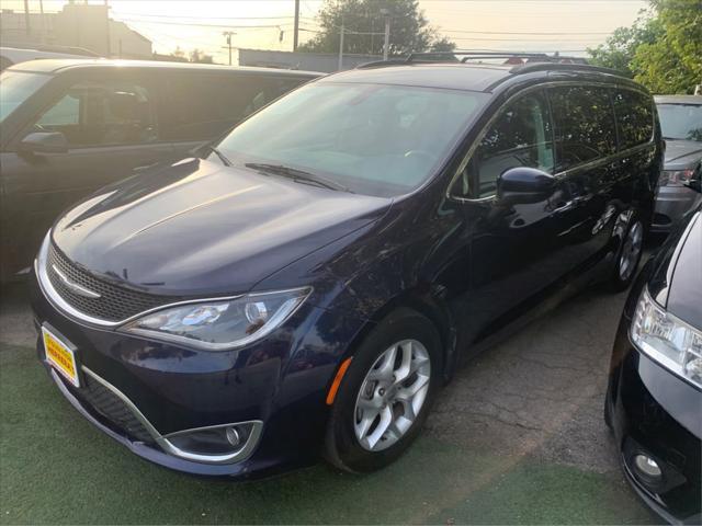 used 2017 Chrysler Pacifica car, priced at $10,895