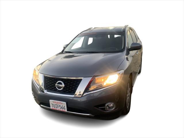 used 2016 Nissan Pathfinder car, priced at $9,095