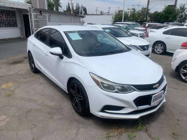used 2018 Chevrolet Cruze car, priced at $9,000