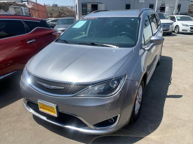 used 2019 Chrysler Pacifica car, priced at $11,600