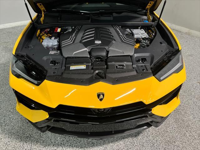 used 2023 Lamborghini Urus car, priced at $339,998