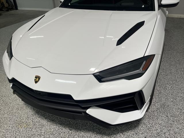 used 2023 Lamborghini Urus car, priced at $299,998