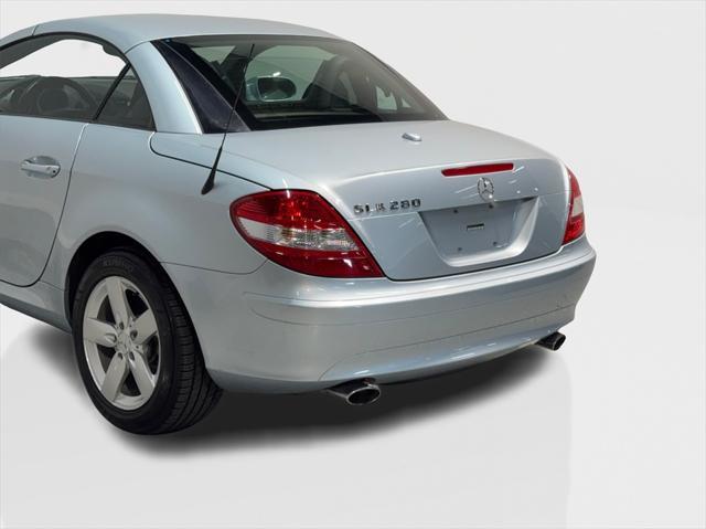 used 2007 Mercedes-Benz SLK-Class car, priced at $8,911