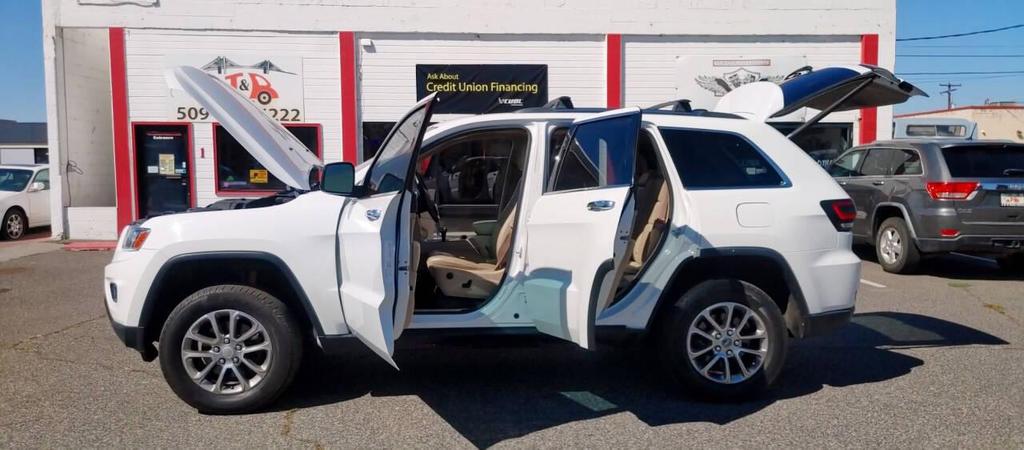 used 2014 Jeep Grand Cherokee car, priced at $8,990