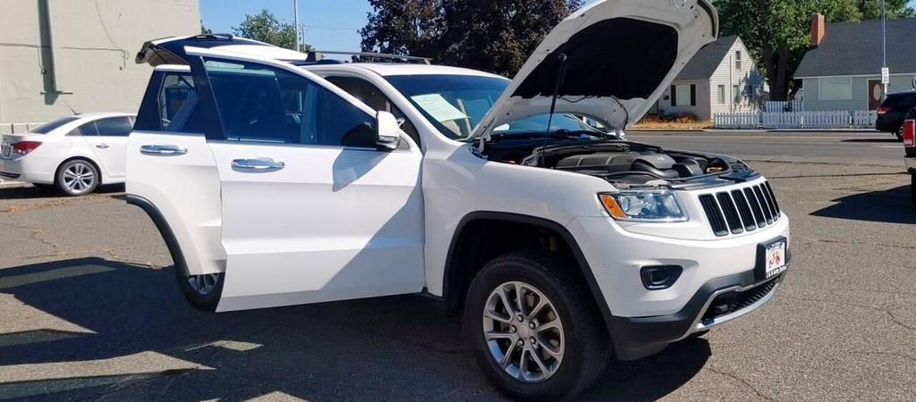 used 2014 Jeep Grand Cherokee car, priced at $8,990