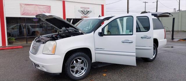 used 2007 GMC Yukon XL car, priced at $7,990