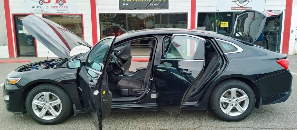 used 2022 Chevrolet Malibu car, priced at $15,990