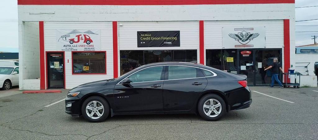 used 2022 Chevrolet Malibu car, priced at $15,990