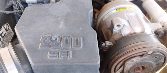 used 2000 Isuzu Hombre car, priced at $3,490