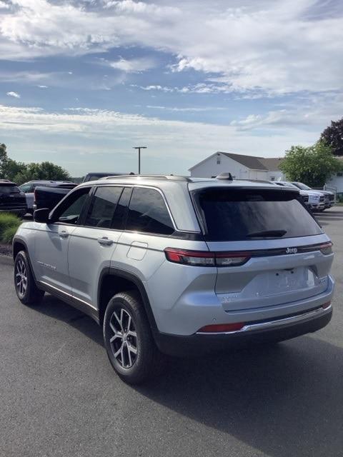 new 2024 Jeep Grand Cherokee car, priced at $51,247