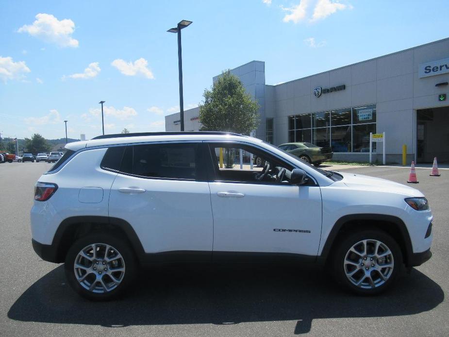 new 2024 Jeep Compass car, priced at $38,626