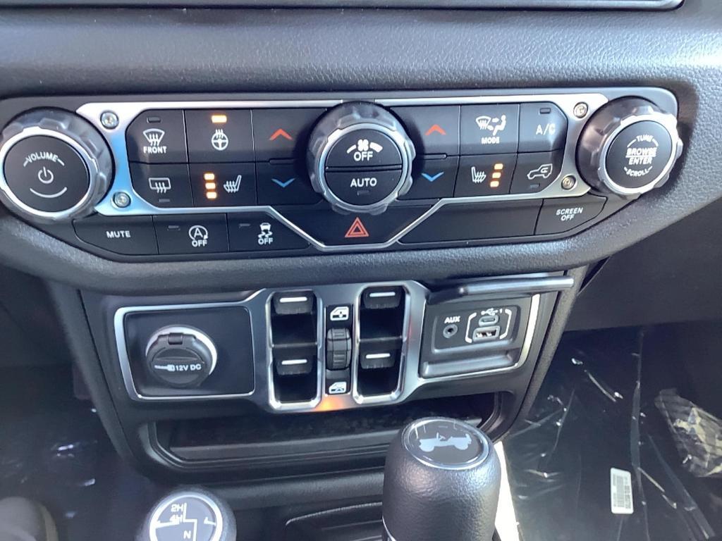 new 2025 Jeep Wrangler car, priced at $50,675