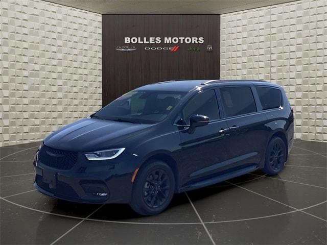 used 2021 Chrysler Pacifica car, priced at $35,488
