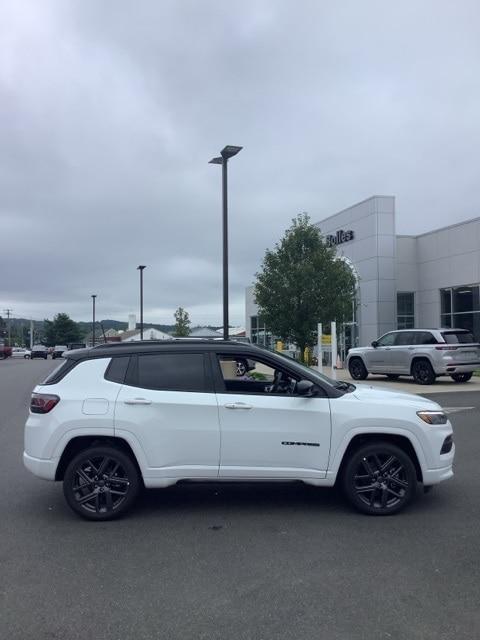 new 2024 Jeep Compass car, priced at $39,484