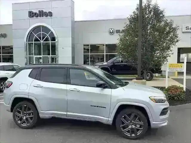 new 2024 Jeep Compass car, priced at $39,995