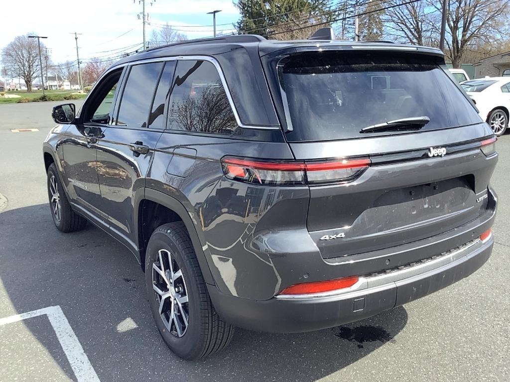 new 2025 Jeep Grand Cherokee car, priced at $45,807