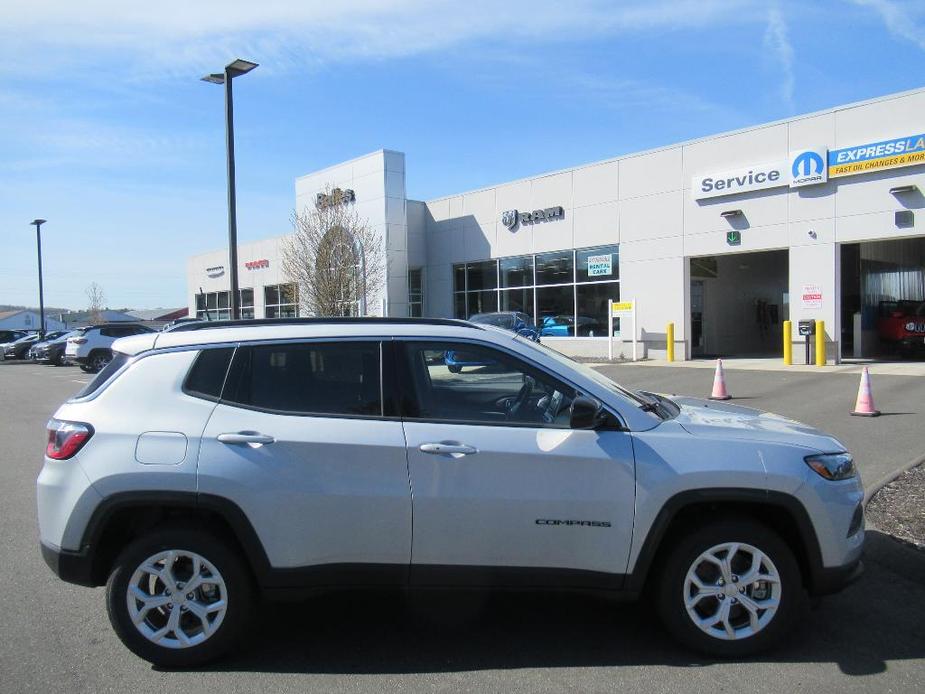 new 2024 Jeep Compass car, priced at $31,088