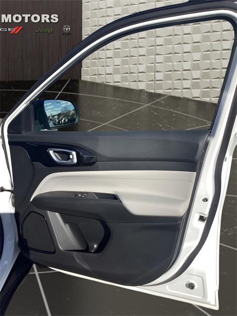 used 2022 Jeep Compass car, priced at $23,696