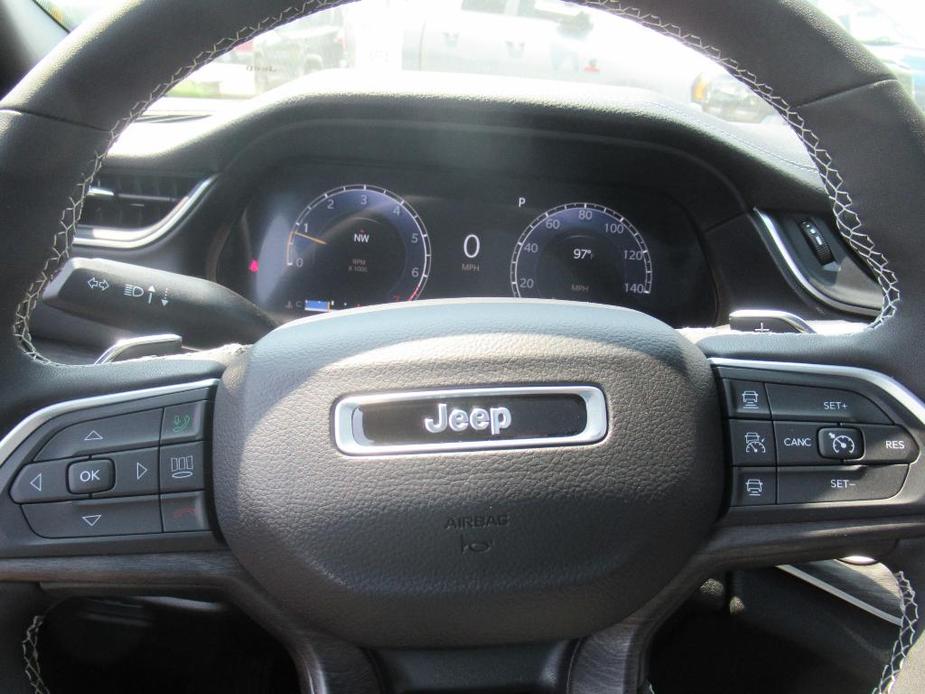 new 2024 Jeep Grand Cherokee car, priced at $51,247