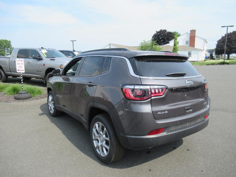 new 2024 Jeep Compass car, priced at $39,174