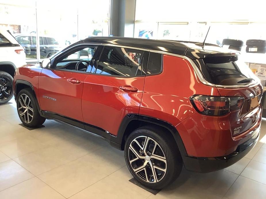 new 2024 Jeep Compass car, priced at $38,985